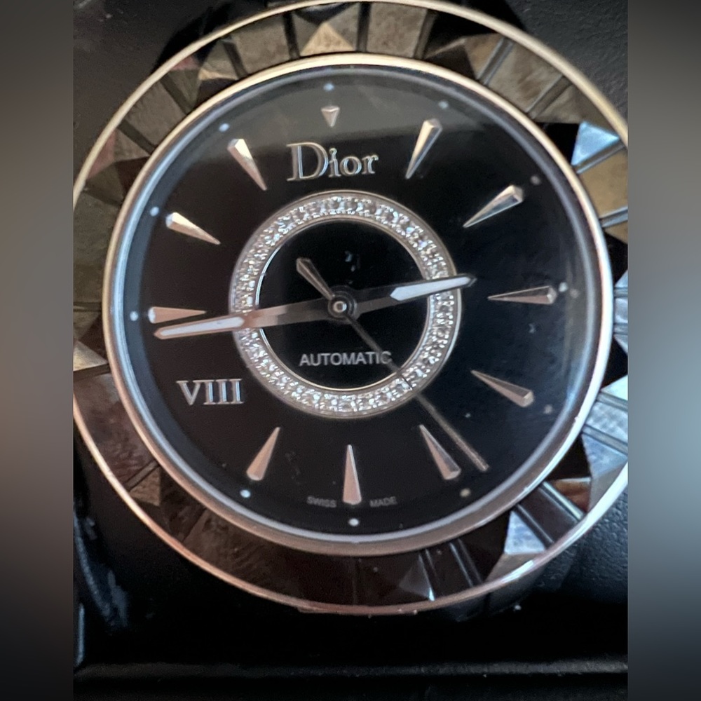 Gorgeous Christian Dior Watch - Picture 2 of 5